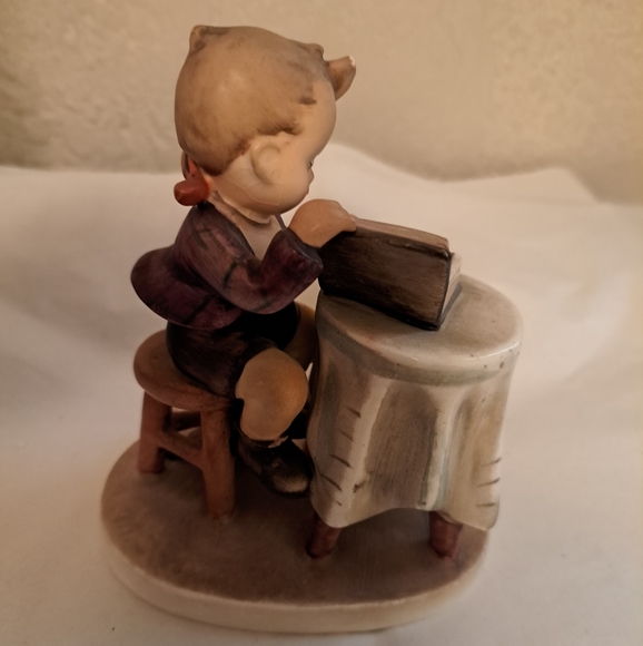 RARE Goebel Hummel  TMK4 Little Bookkeeper 306 1955 figurine excellent - Picture 2 of 7